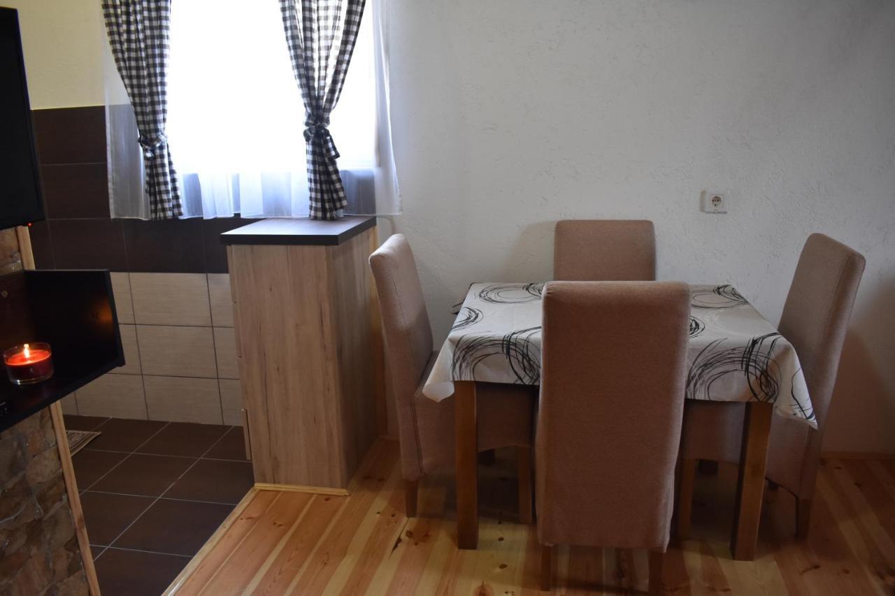 Apartments Avramovic - Bungalow 자블야크 외부 사진